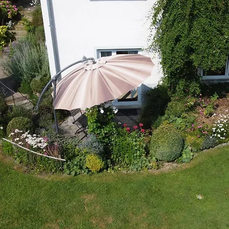 Apartment In Mit Terrasse Und Grill *